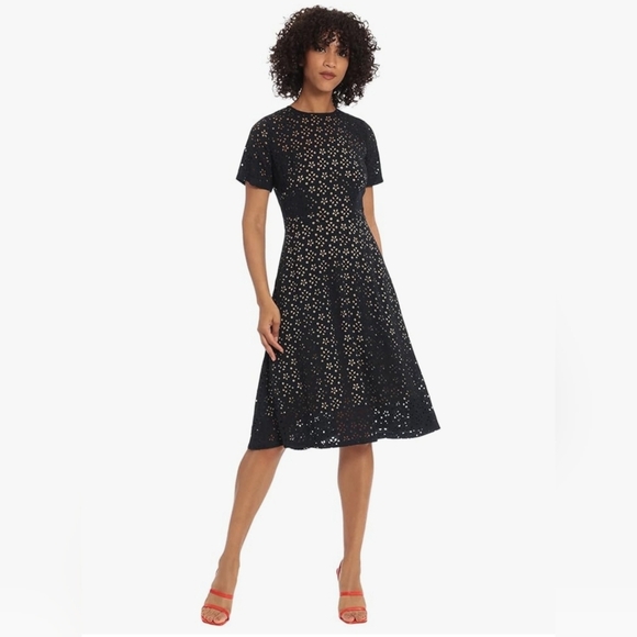NWT Maggie London Women's Floral Laser Cut A-Line Dress Navy Blue Pockets Sz 14 - Picture 1 of 16